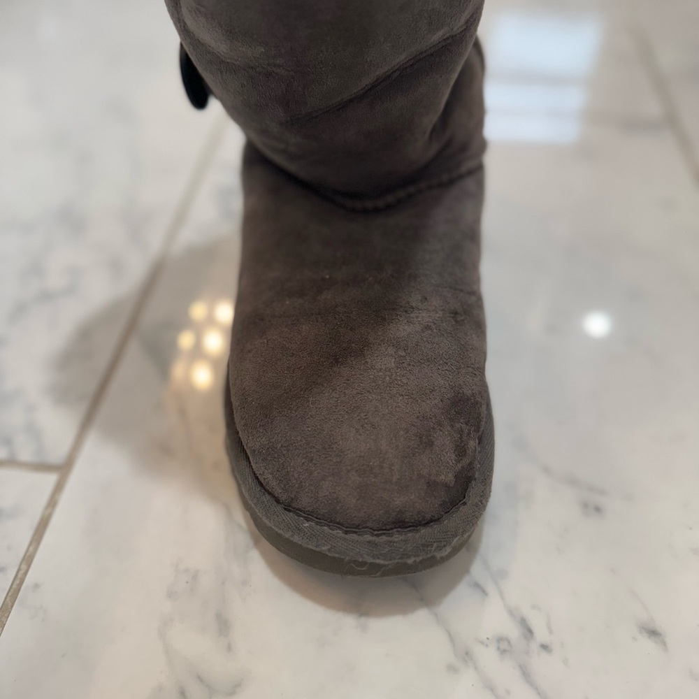 UGG Bailey Button Triplet II Boot - Picture 4 of 12